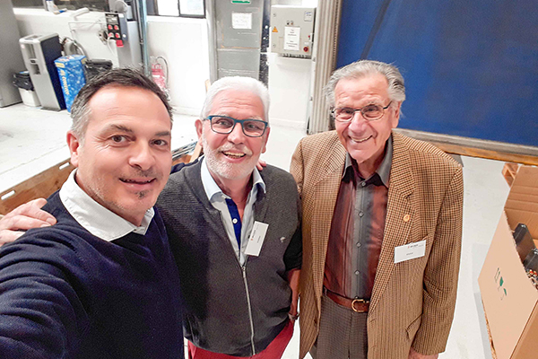 buss_social-media_veterans_three-generations-in-one-picture