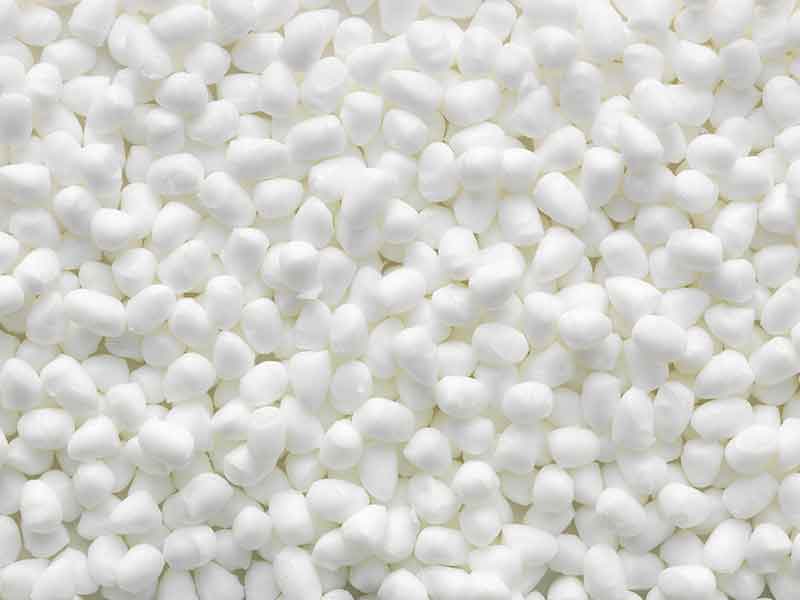 Granules from engineering plastics compounding systems Granules of PBT/PET compounds from engineering plastics compounding systems