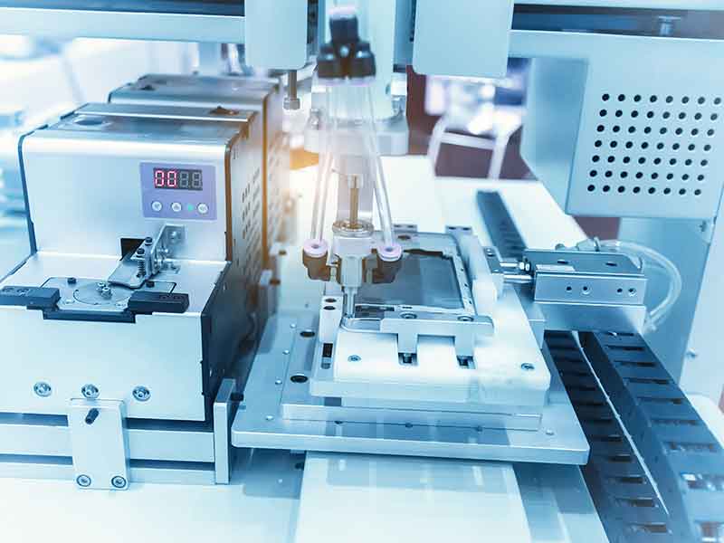 製造にポリイソブチレン(PIB)を使用している産業用機械