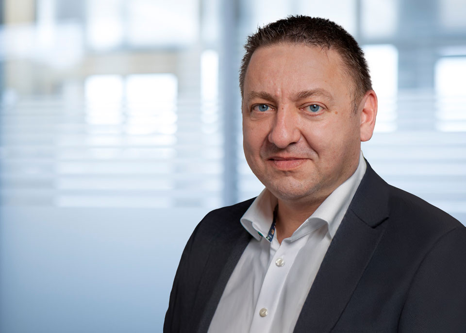 buss_COO_holger-erhardt_WEB
